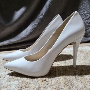 Michael Kors White Stiletto Heels Elegant Pumps